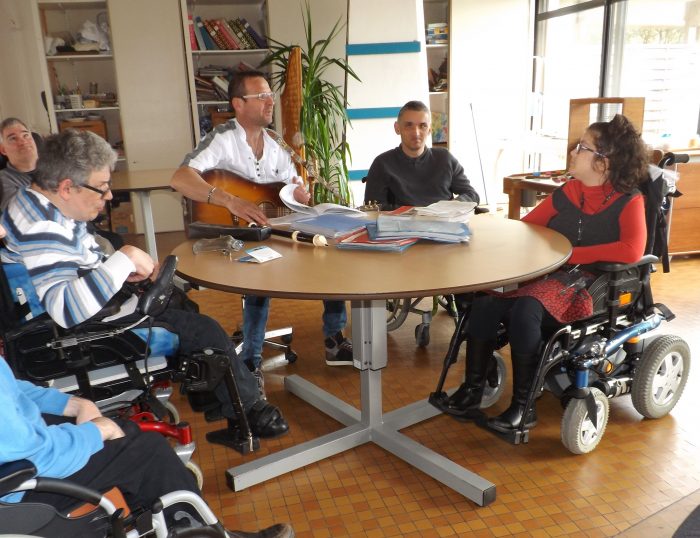 atelier musique avec Fabien